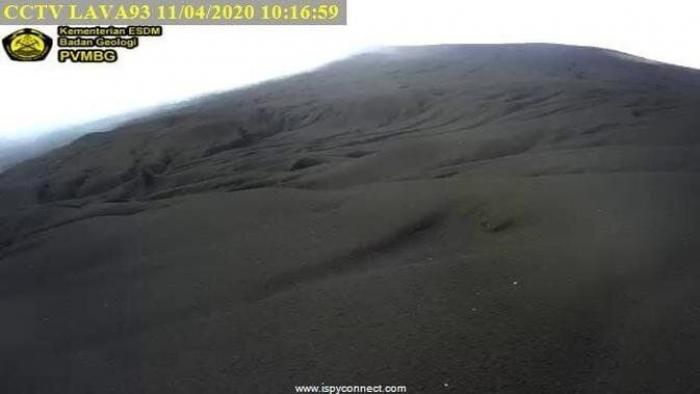 Entra en erupción el volcán Anak Krakatau, que en 2018 causó 439 muertos