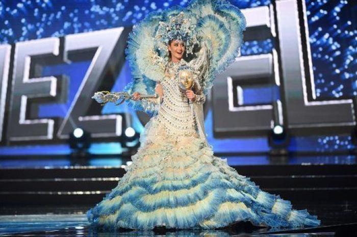 España de Ñ y Suecia de Pippi Calzaslargas: los trajes regionales de Miss Universo 2016