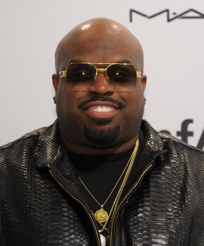 20 situaciones que las mujeres altas conocen bien