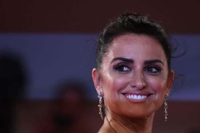 Penélope Cruz y Javier Bardem deslumbran en Venecia con 'Loving Pablo'
