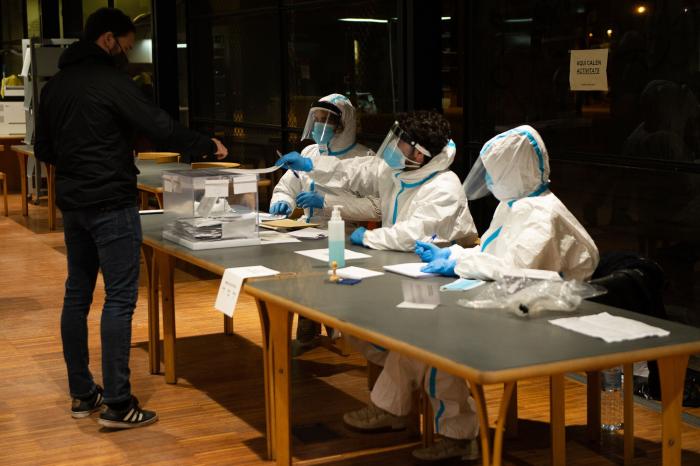 El juego de PSC y ERC para cerrar apoyos en la investidura marca la resaca electoral