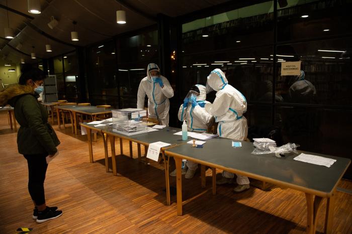 El juego de PSC y ERC para cerrar apoyos en la investidura marca la resaca electoral