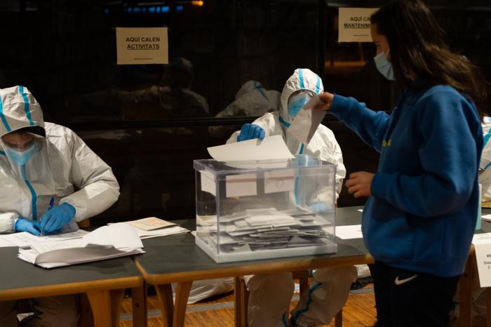 El juego de PSC y ERC para cerrar apoyos en la investidura marca la resaca electoral