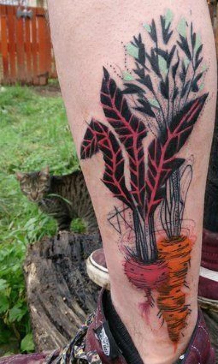 Revienta Twitter con la conversación de su hermana explicando el tatuaje que quiere hacerse