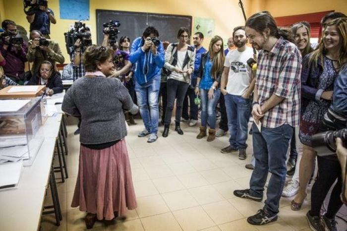 Ada Colau gana en Barcelona: "Es la victoria de David contra Goliat"