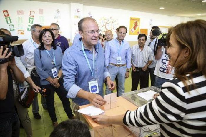 Ada Colau gana en Barcelona: "Es la victoria de David contra Goliat"