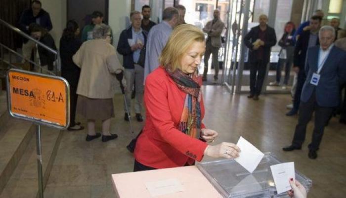 Ada Colau gana en Barcelona: "Es la victoria de David contra Goliat"