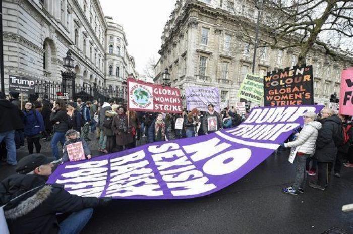 Trump responde a la polémica: "Desvelé información a Rusia porque tengo derecho a ello"