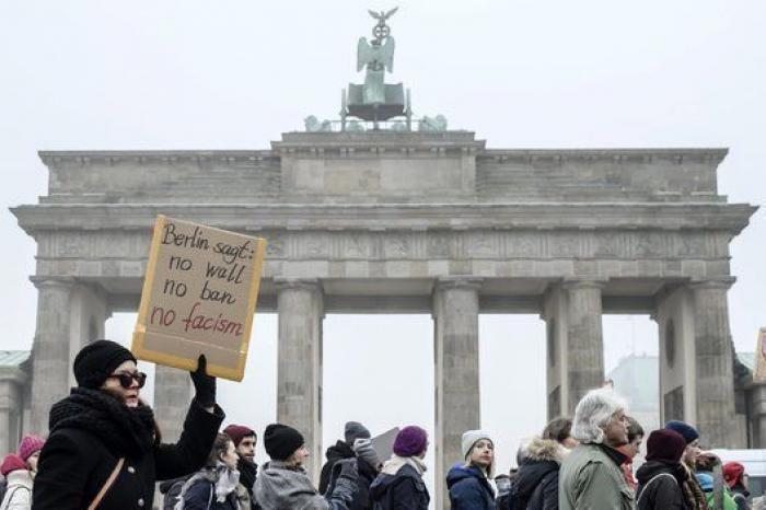 Trump responde a la polémica: "Desvelé información a Rusia porque tengo derecho a ello"