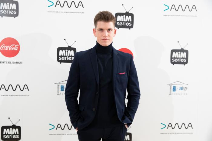 Manel Fuentes y otros famosos que ya tienen hijos mayores de edad