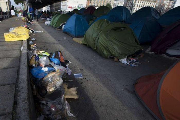 Adiós a los 'candados del amor' en el Puente de las Artes de París y otras fotos que deja el lunes