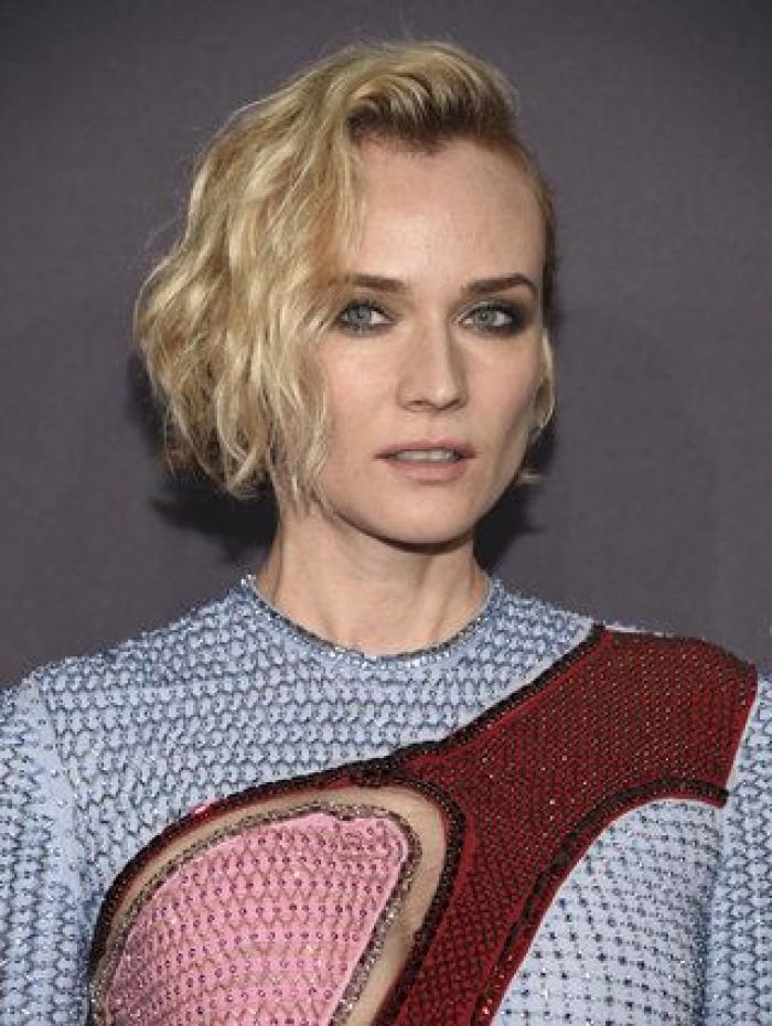 Gala amfAR 2017 en Nueva York: Scarlett Johansson y Donatella Versace, homenajeadas