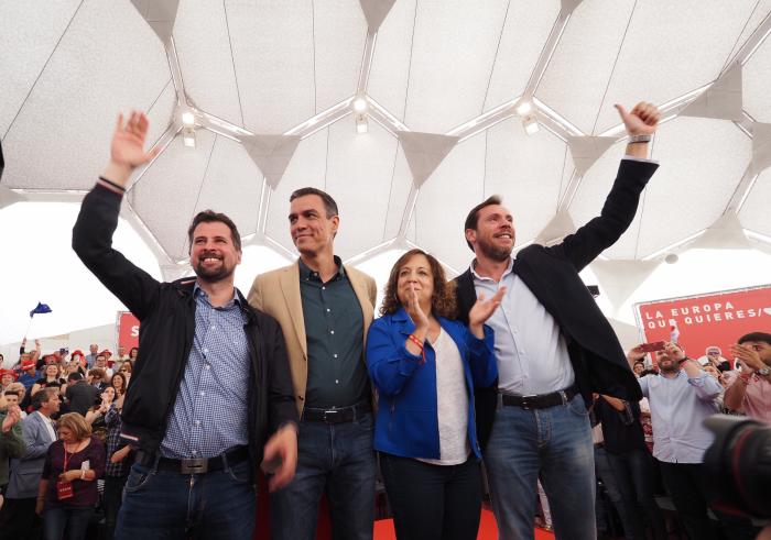 "El PP va a acatar la visión energética de la UE porque si no se evidencia lo aislado que está"