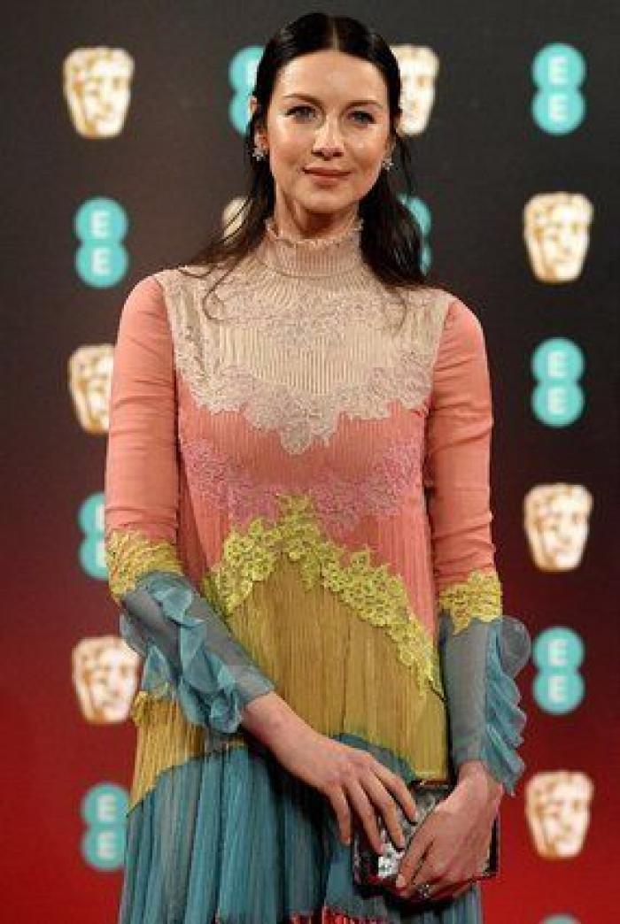 Todos los vestidos de la alfombra roja de los Bafta 2017