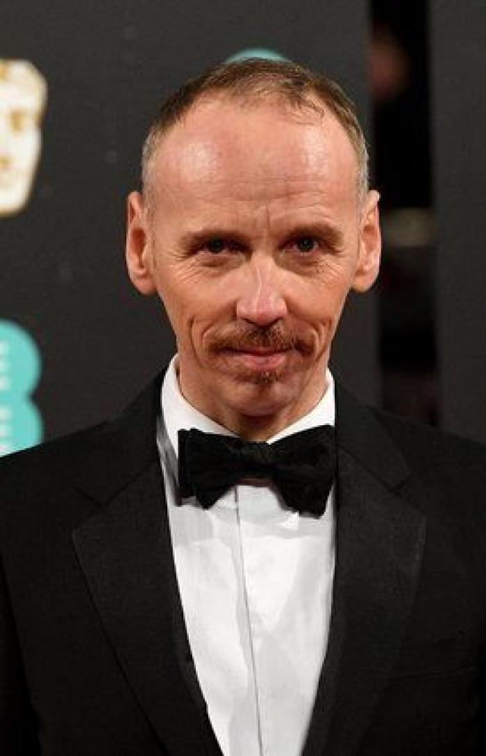 Todos los vestidos de la alfombra roja de los Bafta 2017