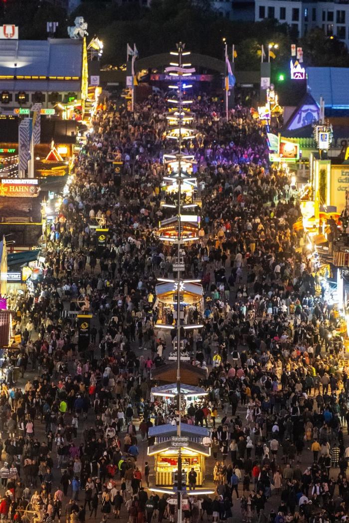La Oktoberfest de Múnich reabre tras dos años de "sequía"