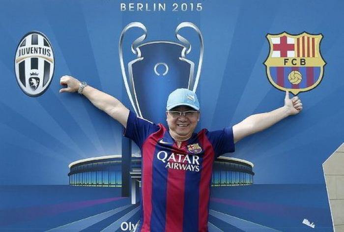 Las aficiones de Barça y Juve toman Berlín en un ambiente de hermandad