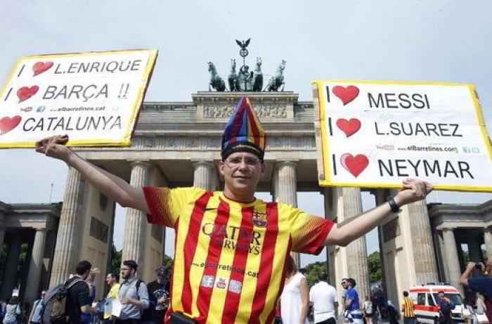 Las aficiones de Barça y Juve toman Berlín en un ambiente de hermandad
