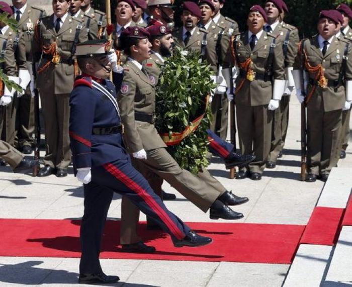Los Reyes se estrenan en el Día de las Fuerzas Armadas (FOTOS)