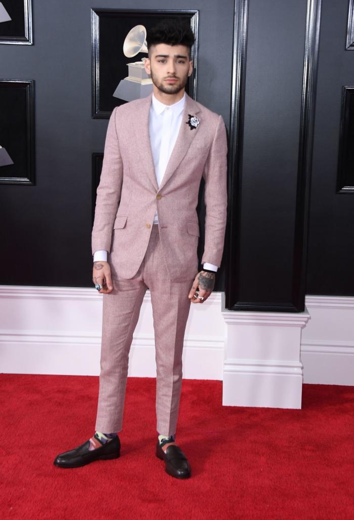 Lorde cosió su reivindicación contra el acoso a su vestido de los Grammy