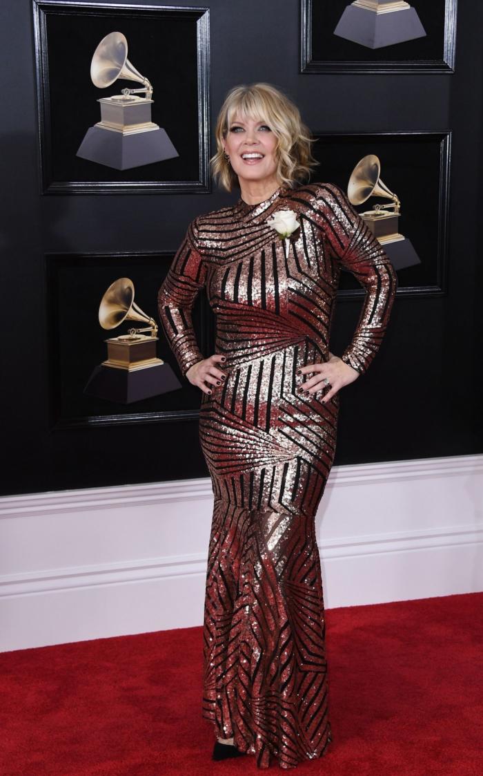 Lorde cosió su reivindicación contra el acoso a su vestido de los Grammy