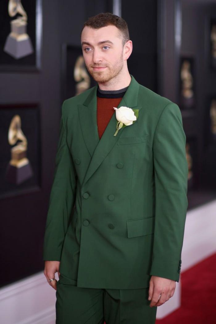 Lorde cosió su reivindicación contra el acoso a su vestido de los Grammy