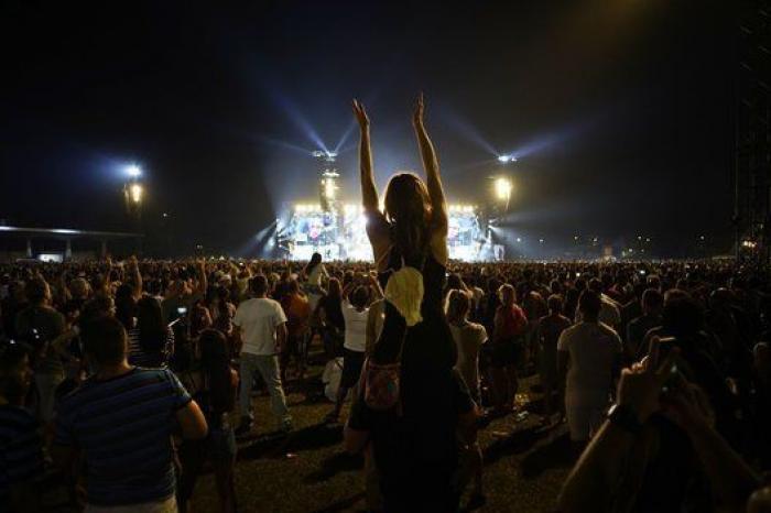 Taburete se dirige a los "tontos de Twitter" y se lía buena