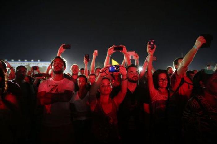 Taburete se dirige a los "tontos de Twitter" y se lía buena