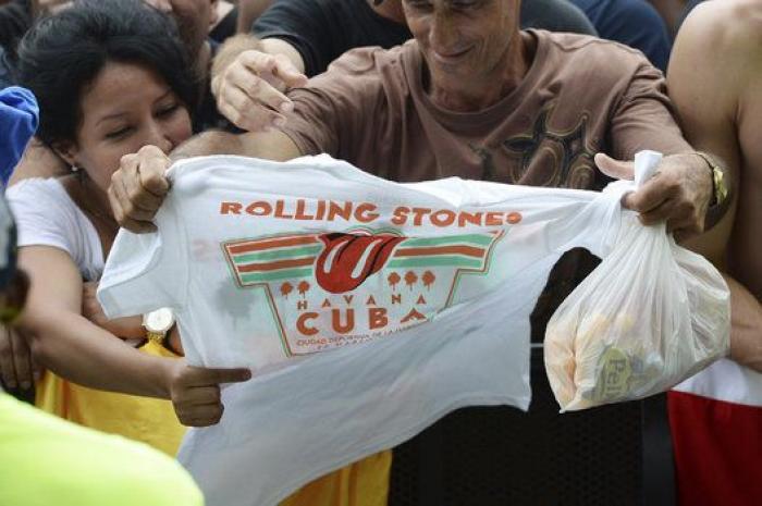 Taburete se dirige a los "tontos de Twitter" y se lía buena