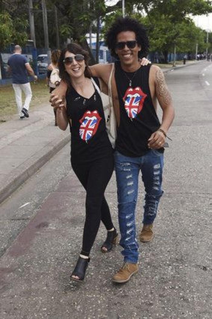 Taburete se dirige a los "tontos de Twitter" y se lía buena