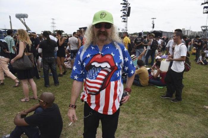 Taburete se dirige a los "tontos de Twitter" y se lía buena