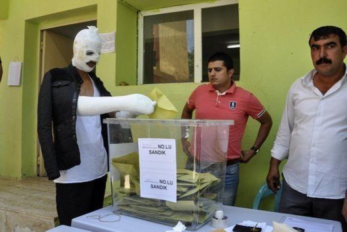 Elecciones en Turquía: los islamistas de Erdogan pierden la mayoría absoluta (VÍDEO, FOTOS)