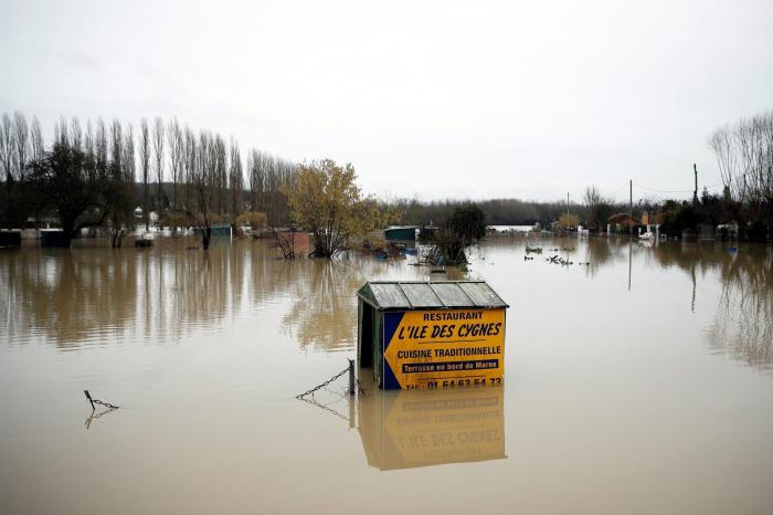 El Sena, desbordado en París
