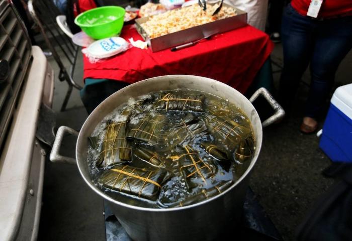 Felipe González se refiere a Podemos como "los monaguillos" del chavismo