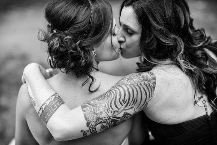 19 novias que supieron sacar partido a sus tatuajes el día de su boda (FOTOS)