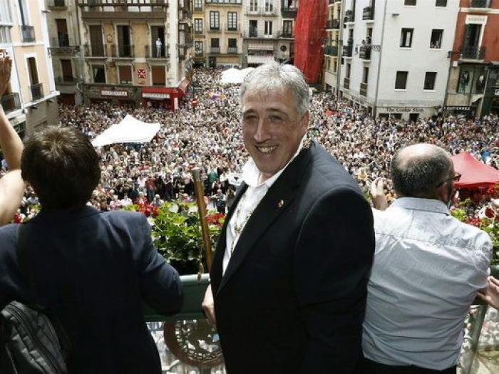 La nueva España multicolor se estrena en los ayuntamientos