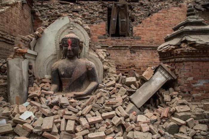 Omar Havana, el único fotógrafo español residente en Nepal, alerta ante el olvido tras el terremoto