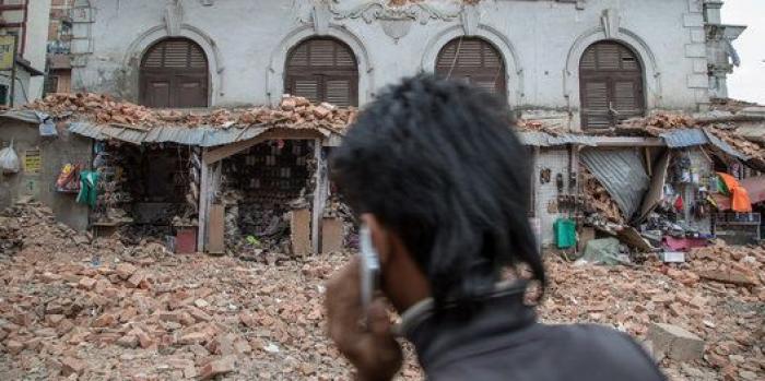 Omar Havana, el único fotógrafo español residente en Nepal, alerta ante el olvido tras el terremoto