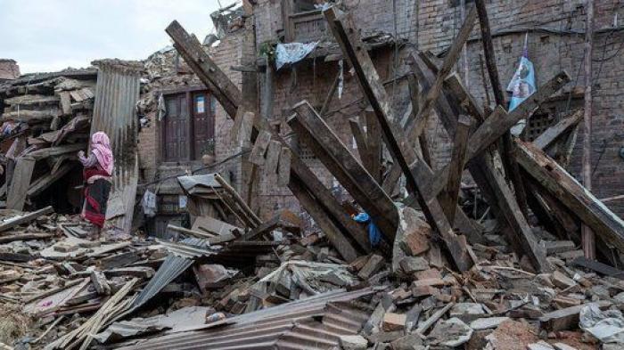 Omar Havana, el único fotógrafo español residente en Nepal, alerta ante el olvido tras el terremoto