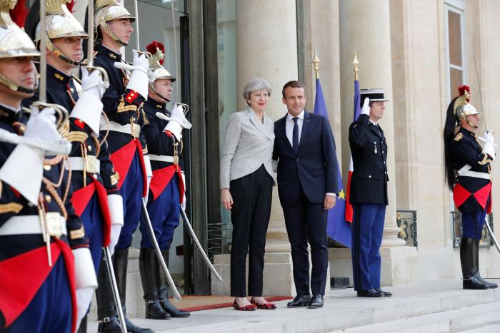 Theresa May y Emmanuel Macron anuncian un plan conjunto para frenar el terrorismo