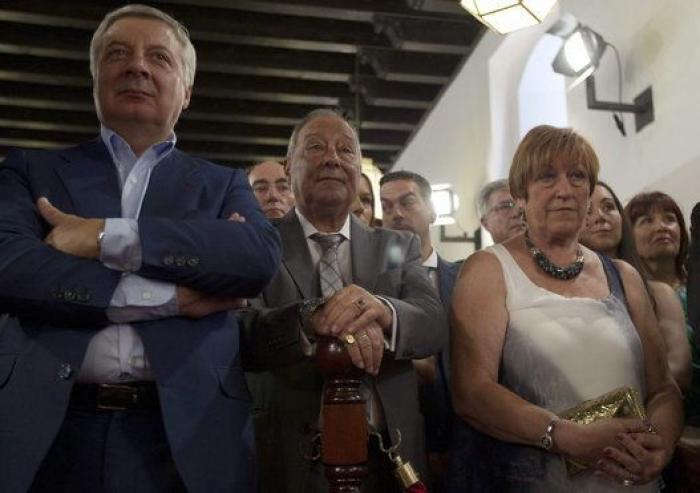 Las imágenes y anécdotas de la investidura de Susana Díaz