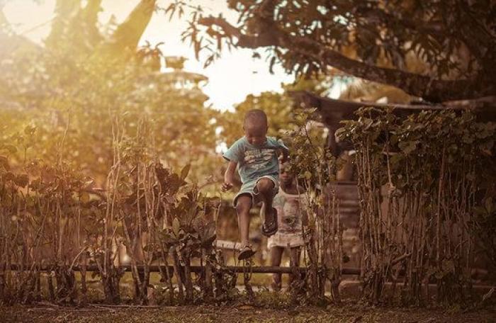 El fotógrafo jamaicano que retrata lo que los niños pueden enseñarnos sobre la vida (FOTOS)