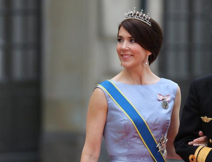 Boda de Carlos Felipe de Suecia y Sofia Hellqvist: el toque español del vestido de la novia