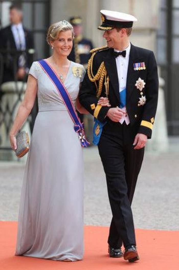 Boda de Carlos Felipe de Suecia y Sofia Hellqvist: el toque español del vestido de la novia