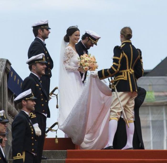 Boda de Carlos Felipe de Suecia y Sofia Hellqvist: el toque español del vestido de la novia