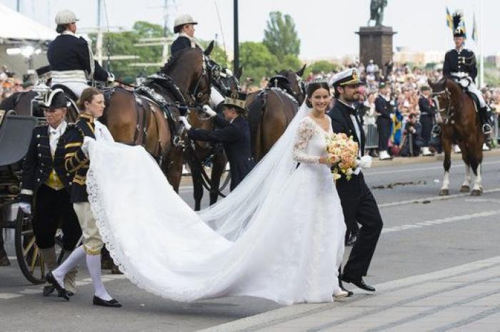 Boda de Carlos Felipe de Suecia y Sofia Hellqvist: el toque español del vestido de la novia