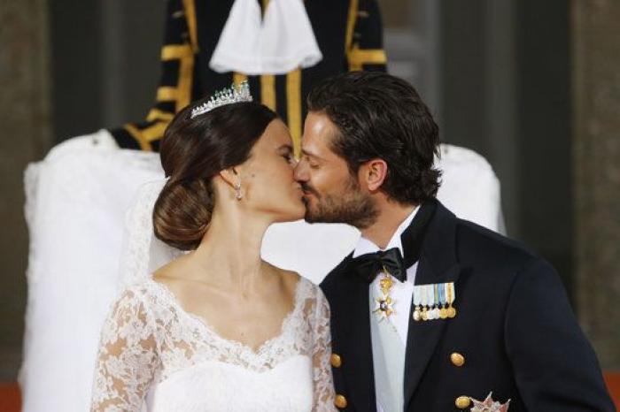 Boda de Carlos Felipe de Suecia y Sofia Hellqvist: el toque español del vestido de la novia