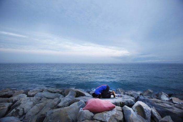 Centenares de migrantes, atrapados en la frontera entre Italia y Francia