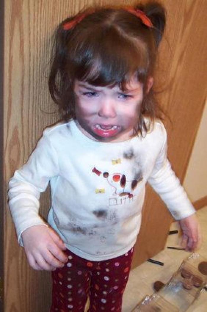 Esto es lo que pasa cuando los niños descubren el maquillaje