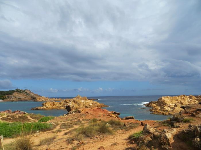 Cinco destinos baratos para viajar en otoño sin salir de España